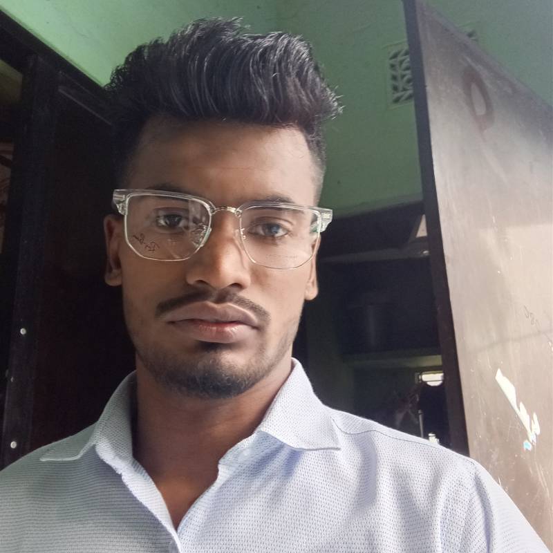 Arfan Niloy, 26, Saurimo