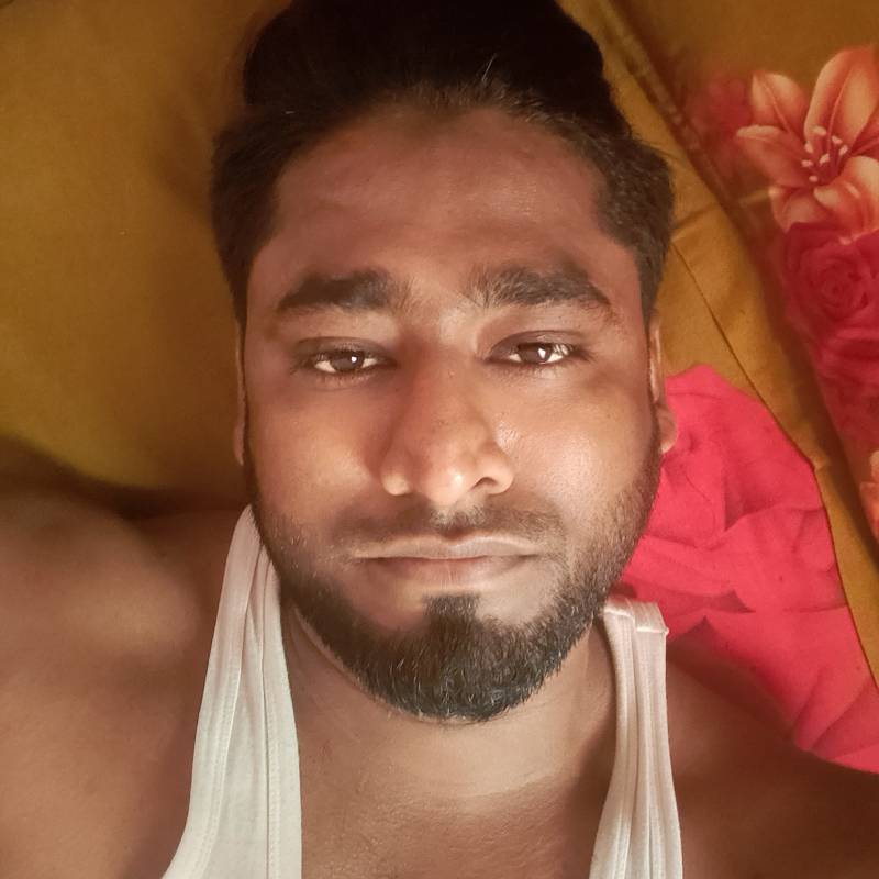 Anis, 32, Bogota