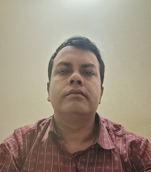 Hasan, 34, Pully