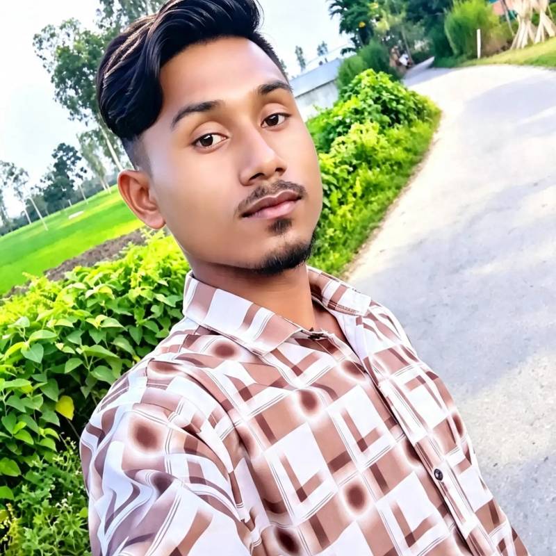 Arif, 23, Zinvi