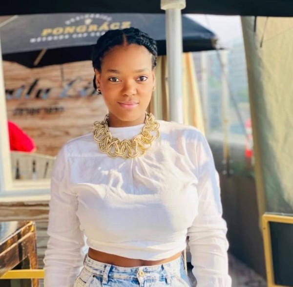 Meline, 23, Khuran Milik
