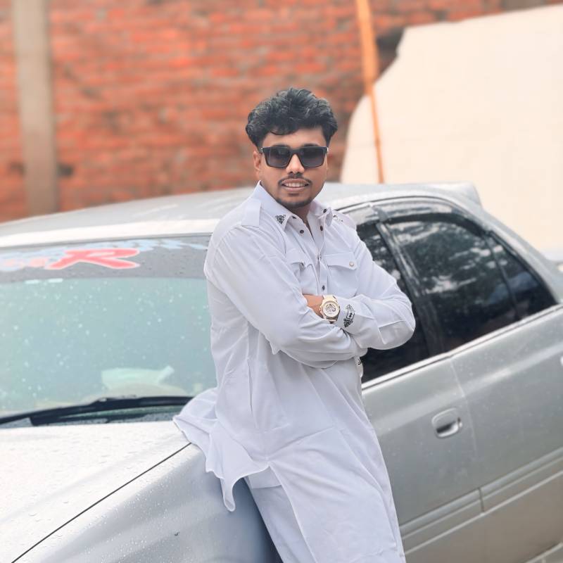Iftykhar, 21, Chile