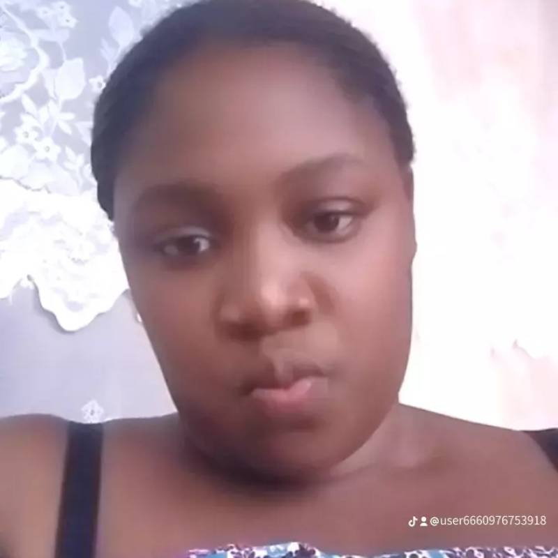Harriet, 21, Nyregyhza