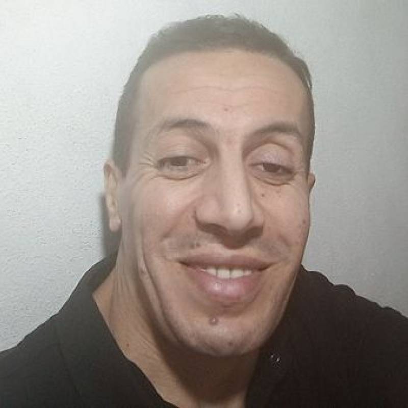 Hakim., 47, Springwater