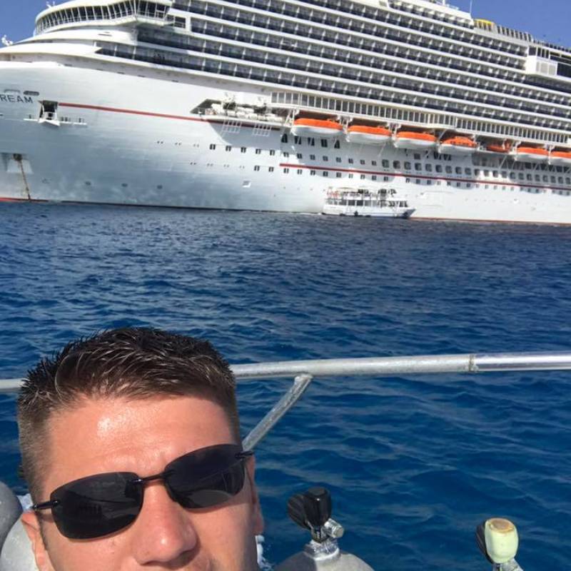 George, 19, Budapest