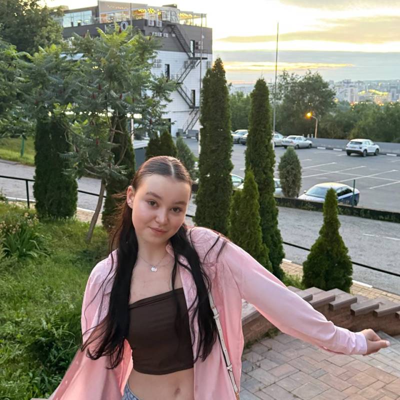 Gloria, 37, Belwara
