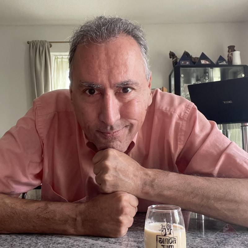 Bobby, 65, Wuhan