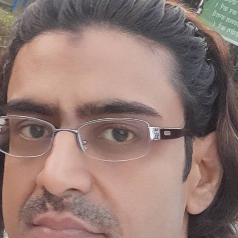 Dr. FATEH SINGH, 32, So Jorge Doeste