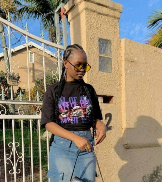 Lashna, 21, Southern Cross