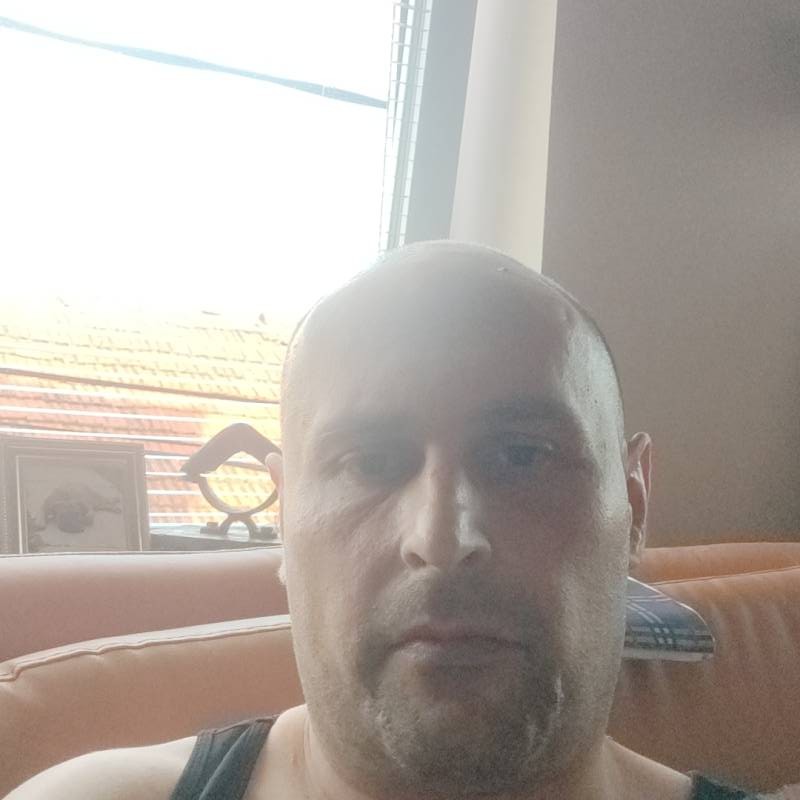Nenad, 43, Latvia