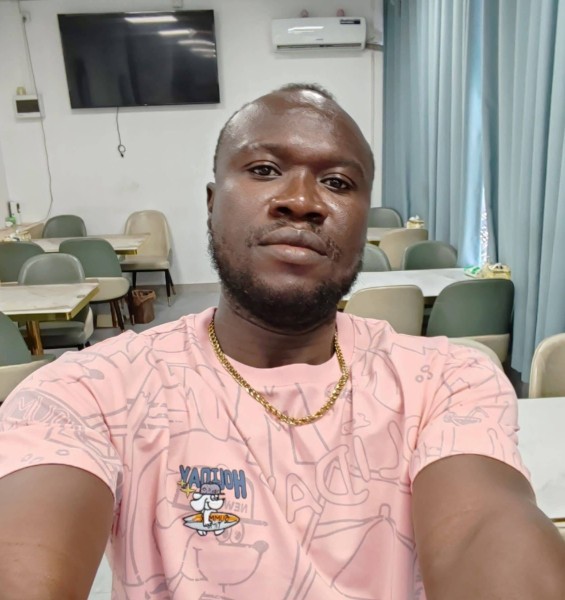 Kwaku, 42, Limoges
