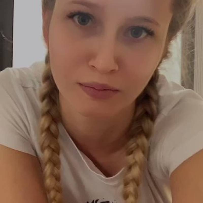 Stella brooks, 30, Daheba