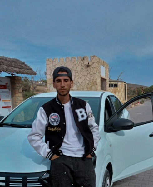 Elmahdi, 24, Eaubonne