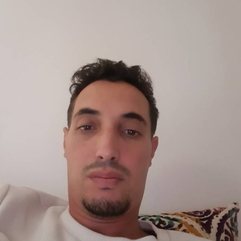Mahmoud, 41, Connecticut