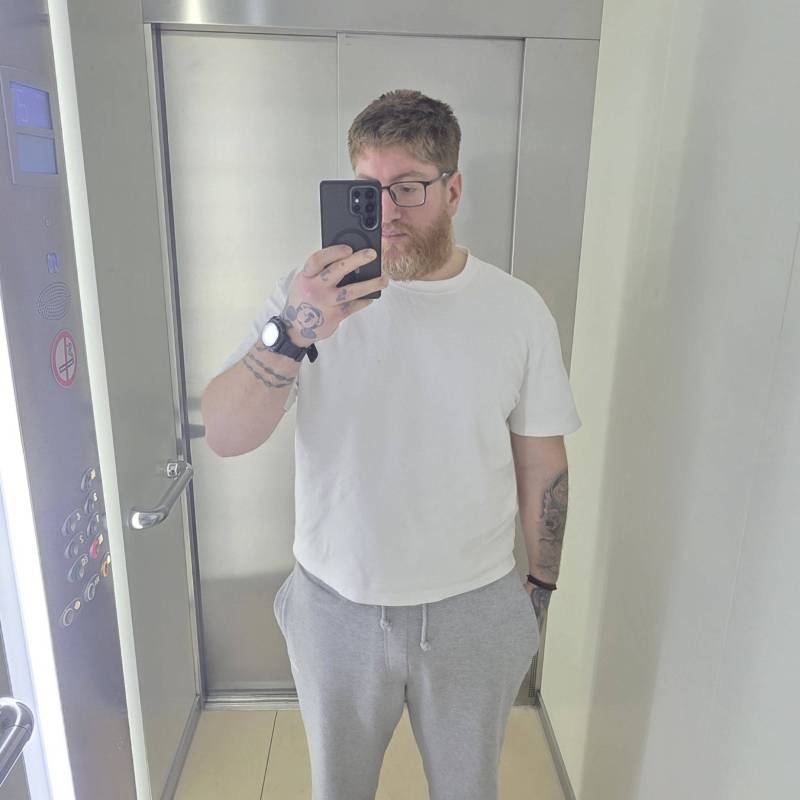 Lazaros, 35, Jale