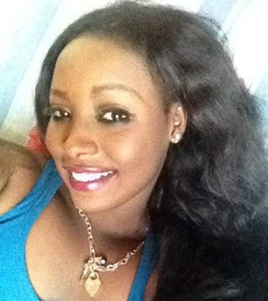 Prisca, 29, Una