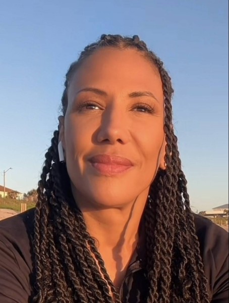 Lucy, 45, Turi