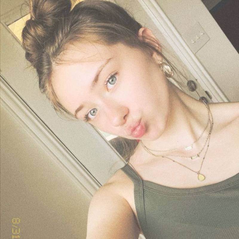 Lily, 29, Patcham