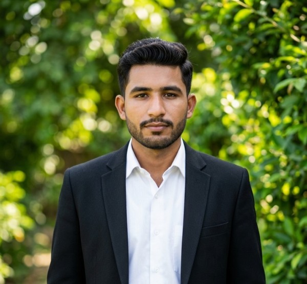 Ch Yasir, 19, USA