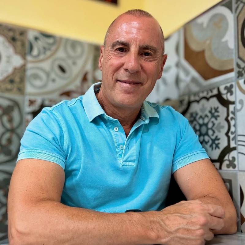 Vick, 55, Riyadul