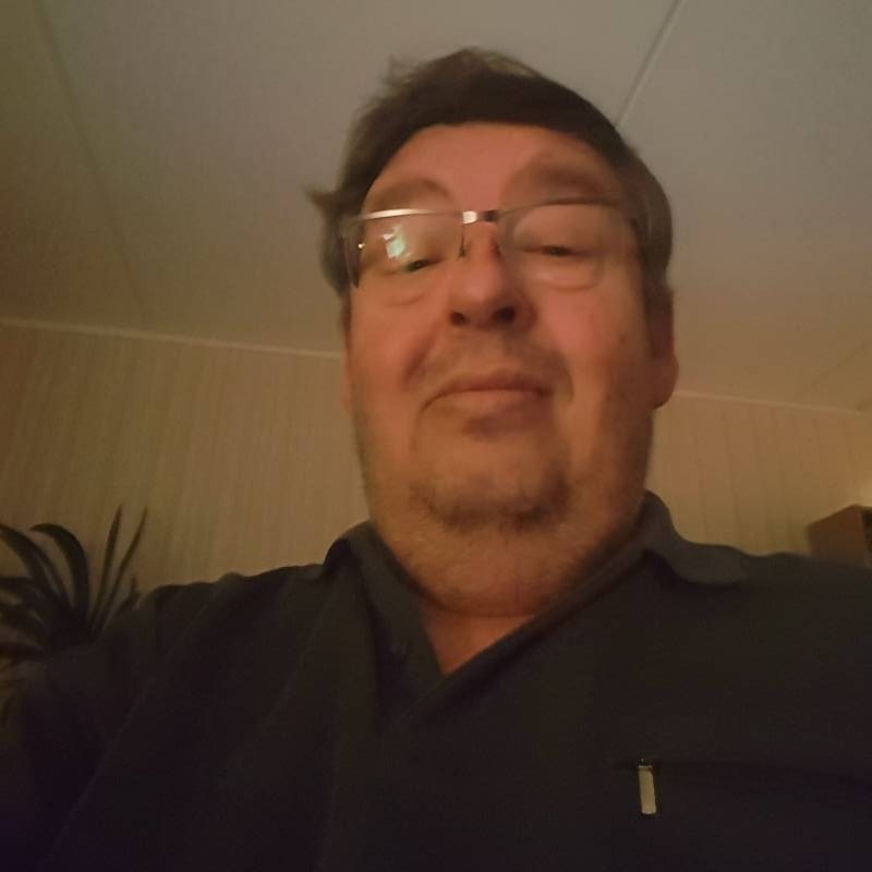 Petri, 63, Castlebar