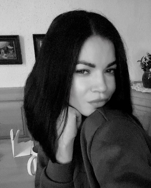 Maria, 37, Moncada
