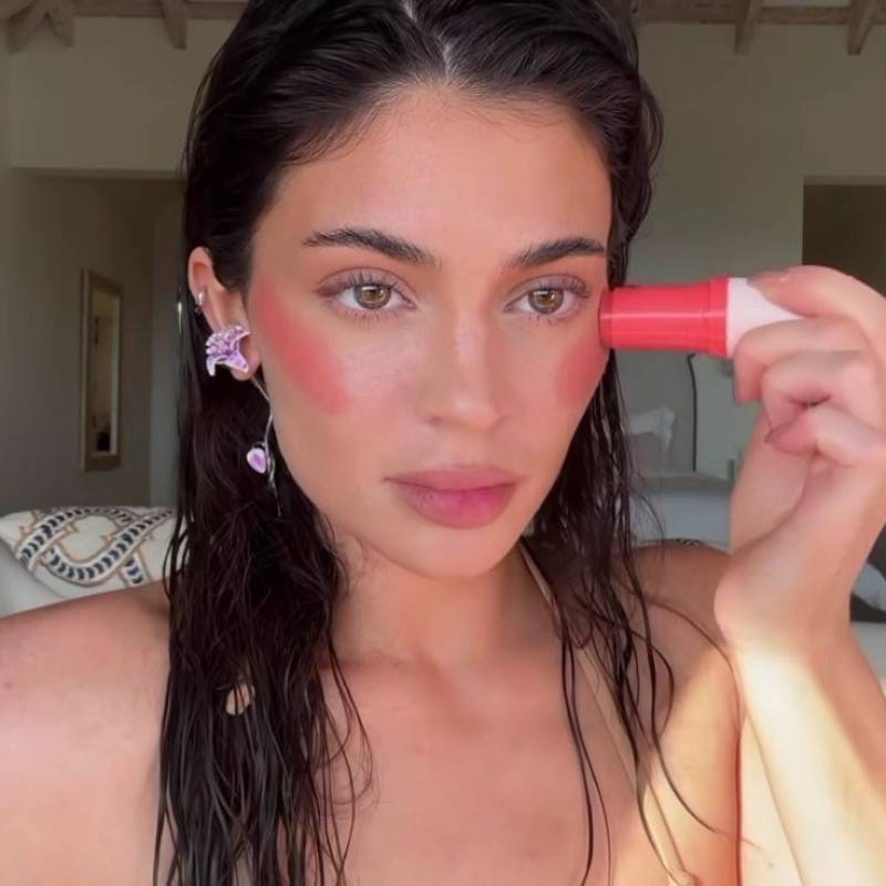 Kylie Jenner, 28, Vemuladivi