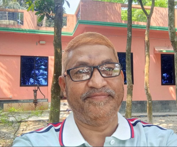 Zahid, 51, Toli