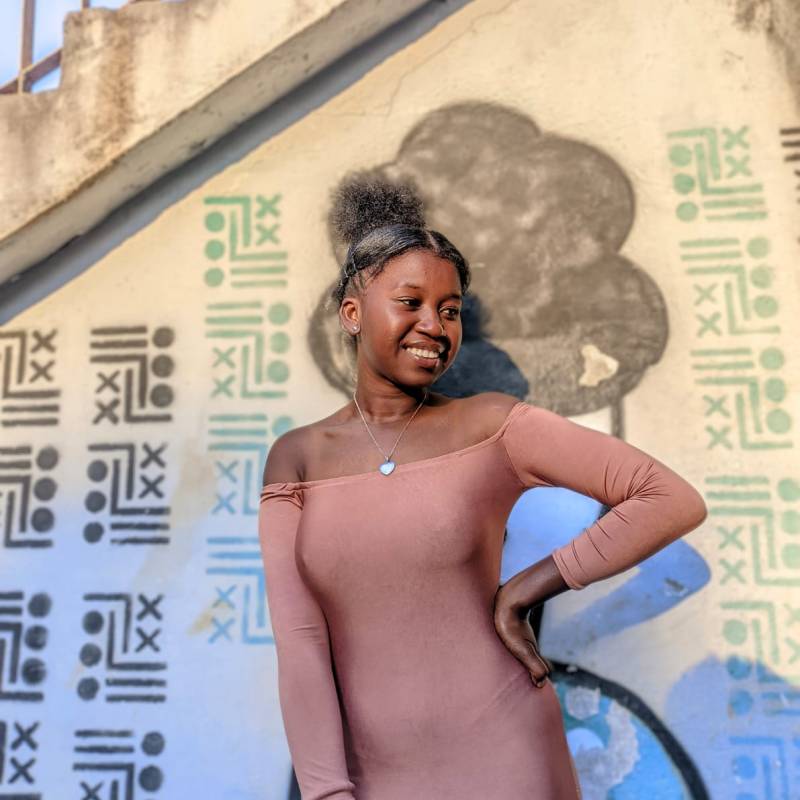 Marie Régina, 20, Bbil