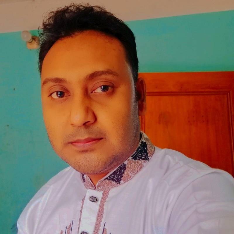 Nur, 28, Clarin