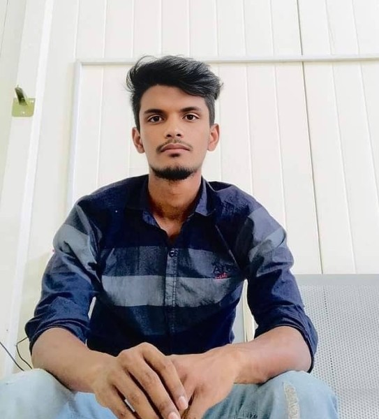Emran, 27, Stuart