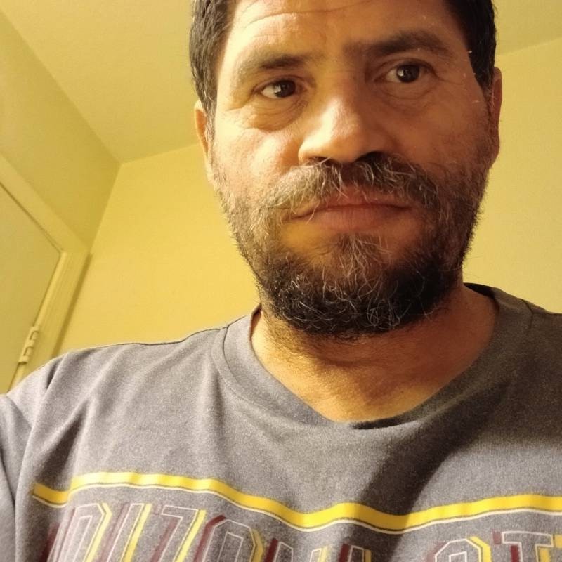 Dallas, 47, Laoag