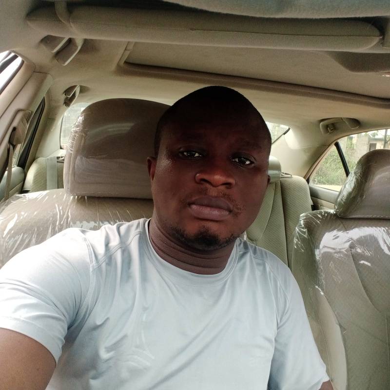 Basi, 40, Ibipitanga