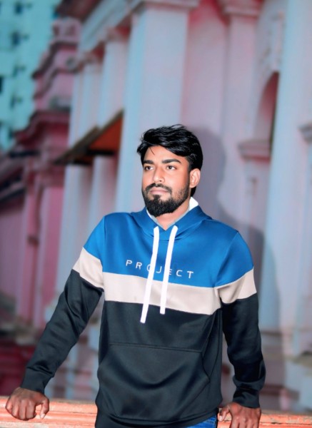 Faysal, 30, Jale