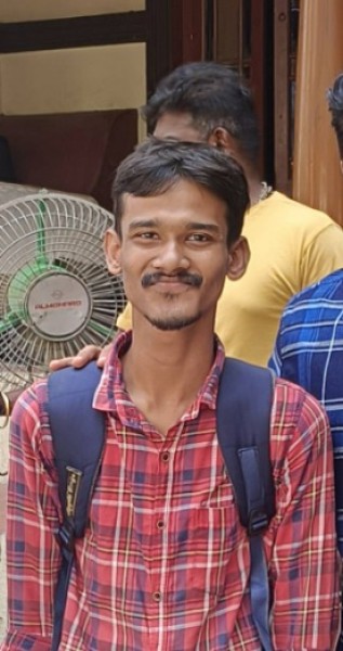 Mohammed Wasim, 24, Vardenis