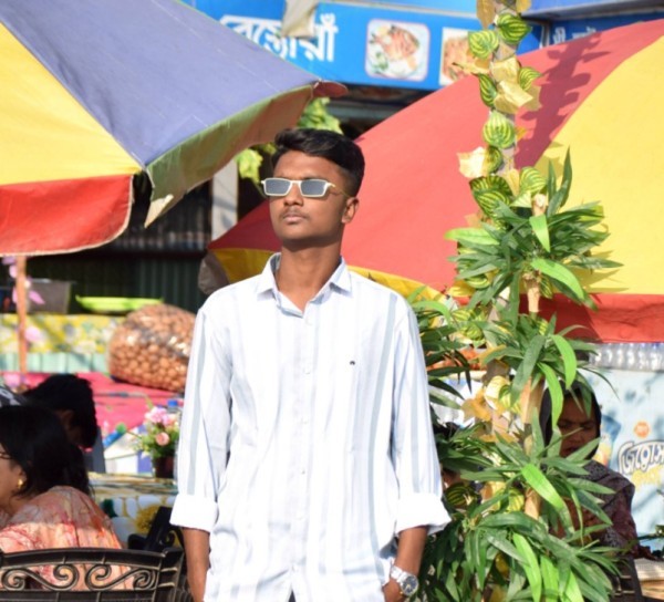 Roman, 18, Mariara