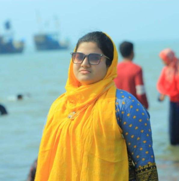 AKHNOOR, 25, North Carolina Raleigh