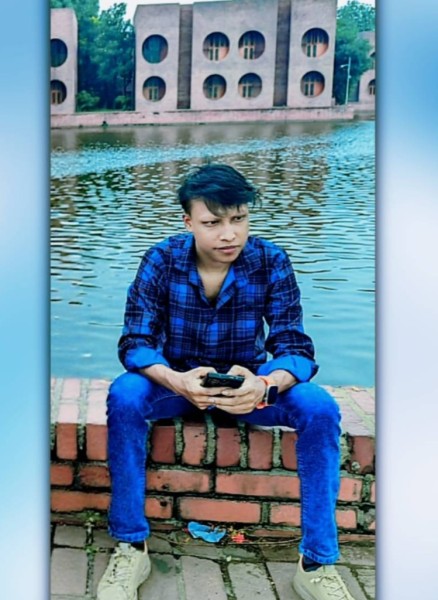 Hasan, 23, Royston