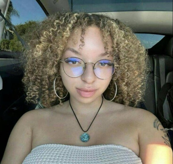 Alicia, 25, Jale