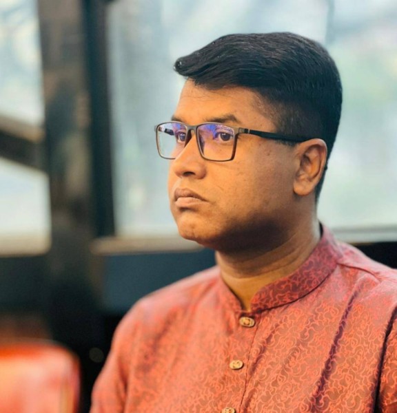Ador, 39, Kala Diara