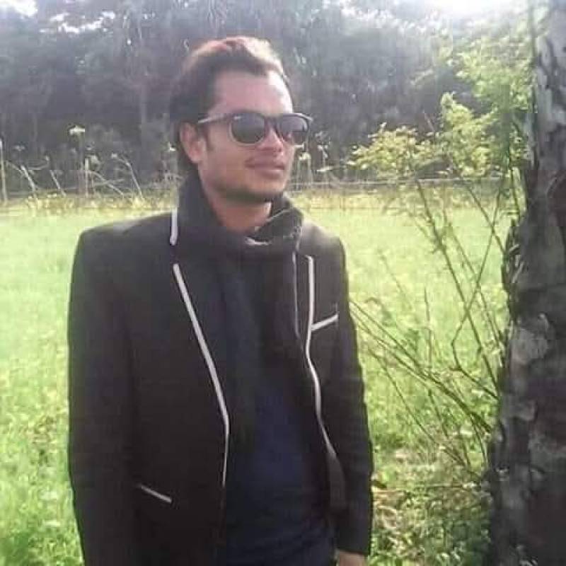 Parvez, 35, Ku ads