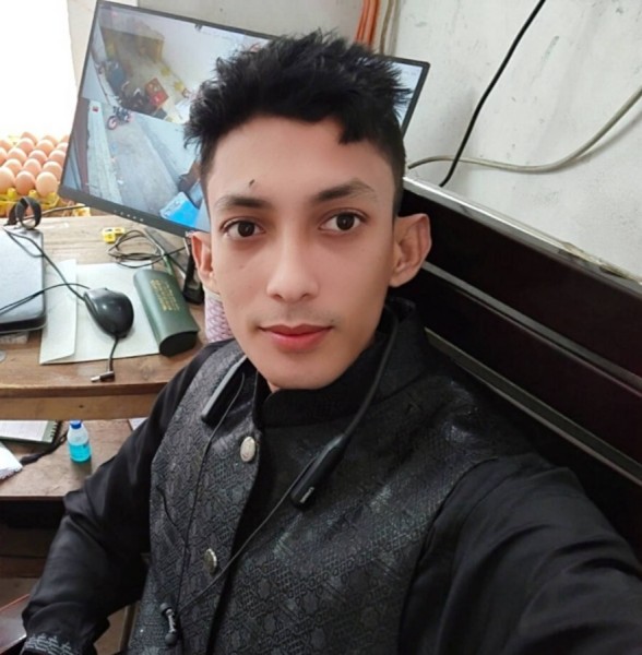 Arif, 29, Tahara