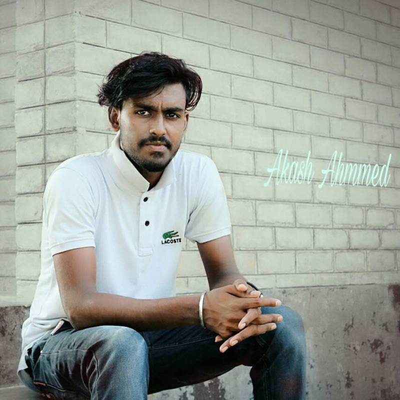 Akash, 25, Ehden