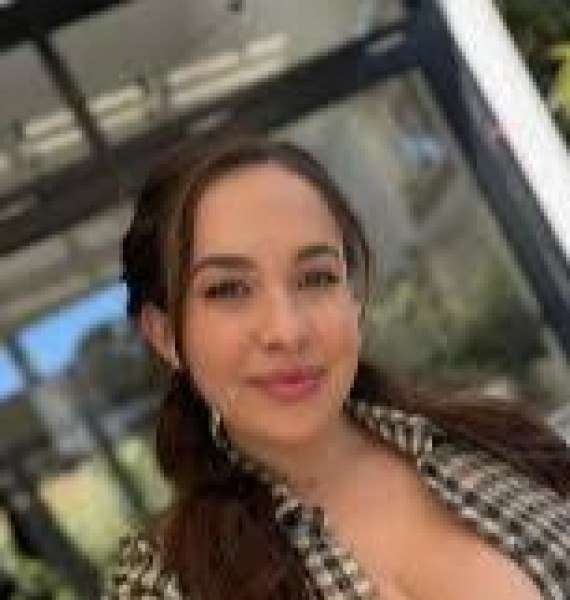 Bella, 36, Bilpura
