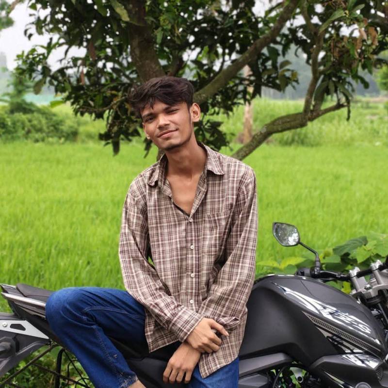 Fahim, 25, Ottawa