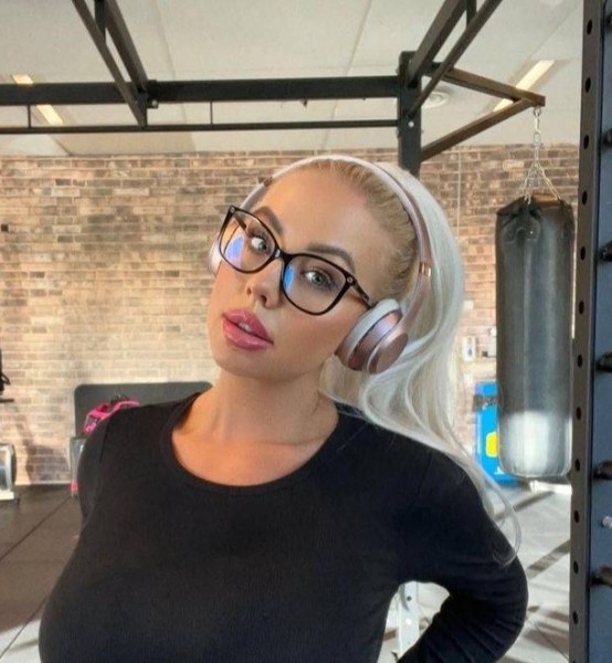 Mariam11, 32, Blace