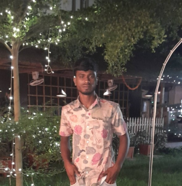 Hossain, 27, Bekily