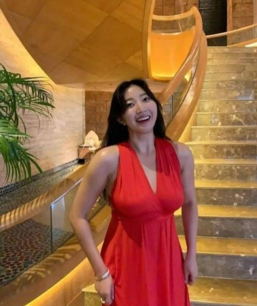 Fang, 30, Togba