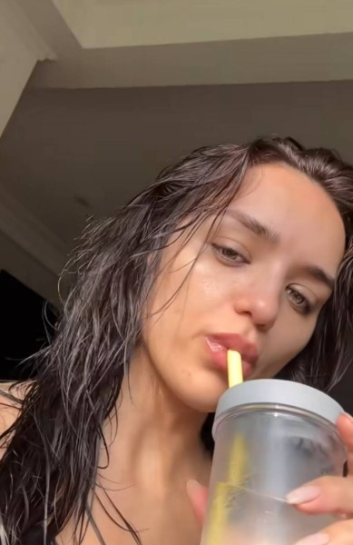 Kimberley, 27, Ukhai Purbari Patti