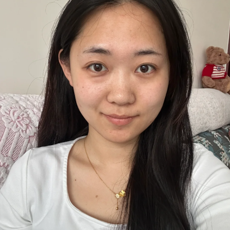 Lee, 33, Akyaka